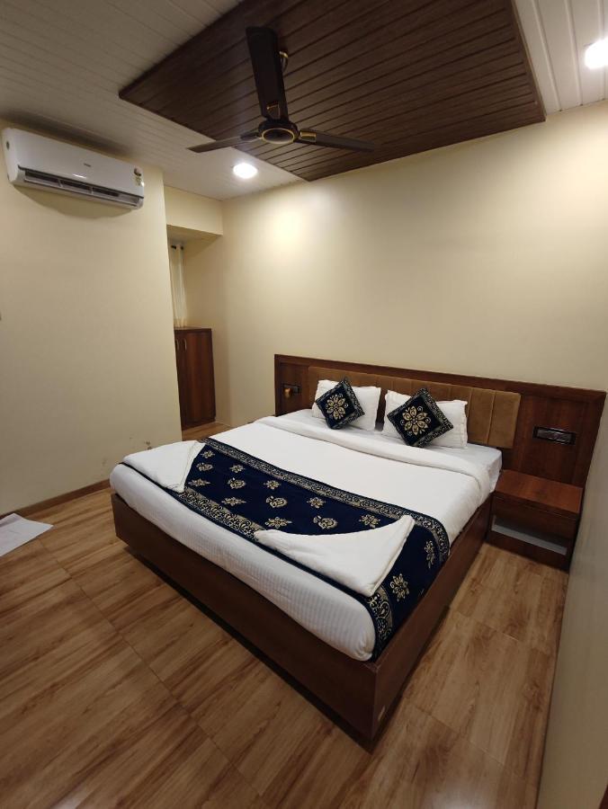 Hotel Starlit Navi Mumbai Ngoại thất bức ảnh